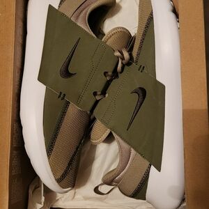 Nike Men's Olive and Tan Sneakers